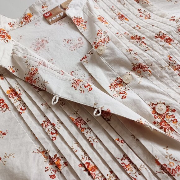 Roxy Floral Bell Sleeve Button-down Blouse - Picture 4 of 16